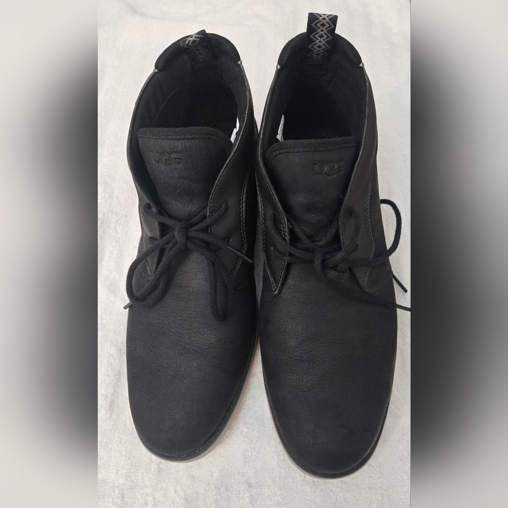 UGG Men's Black‎ Leather Shoes